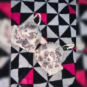 White bra with pastiest print VS